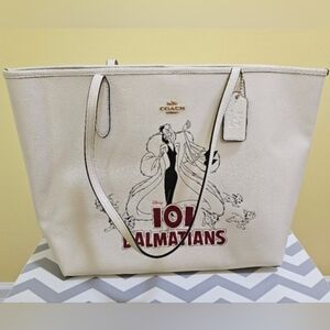 Disney X Coach City Tote Cruella Motif